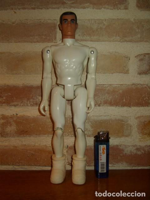 Figuras de acci&oacute;n: MU&Ntilde;ECO MAN,FAMOSA. - Foto 2