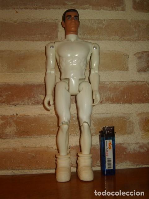 Figuras de acci&oacute;n: MU&Ntilde;ECO MAN,FAMOSA. - Foto 3