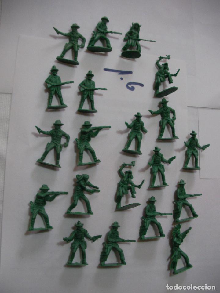 Figuras de acci&oacute;n: GRAN LOTE DE SOLDADOS E INDIOS - Foto 1
