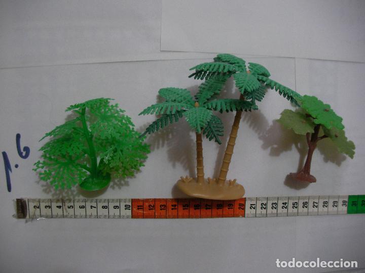 Figuras de acci&oacute;n: LOTE  DE ARBOLES Y ARBUSTOS - Foto 1