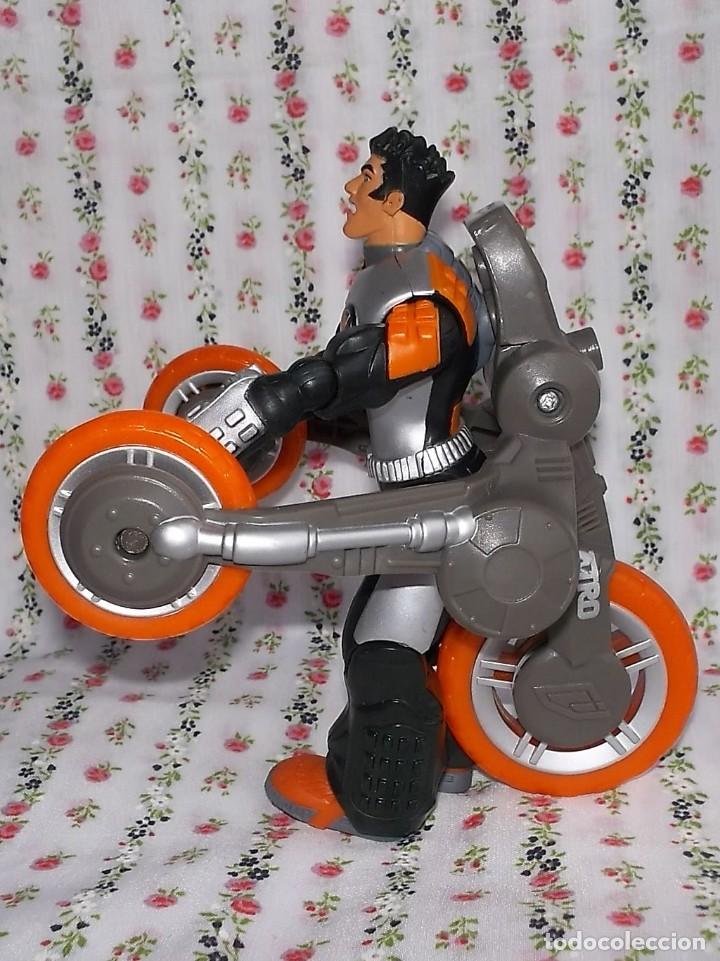 Figuras de acci&oacute;n: FIGURA ACTION MAN CON VEHICULO - Foto 1