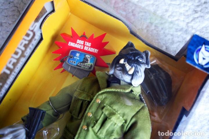 Figuras de acci&oacute;n: K9 CORPS FIGURA DE ACCI&Oacute;N: GENERAL TAURUS, LANARD 2006. VINTAGE, NUEVO A ESTRENAR!