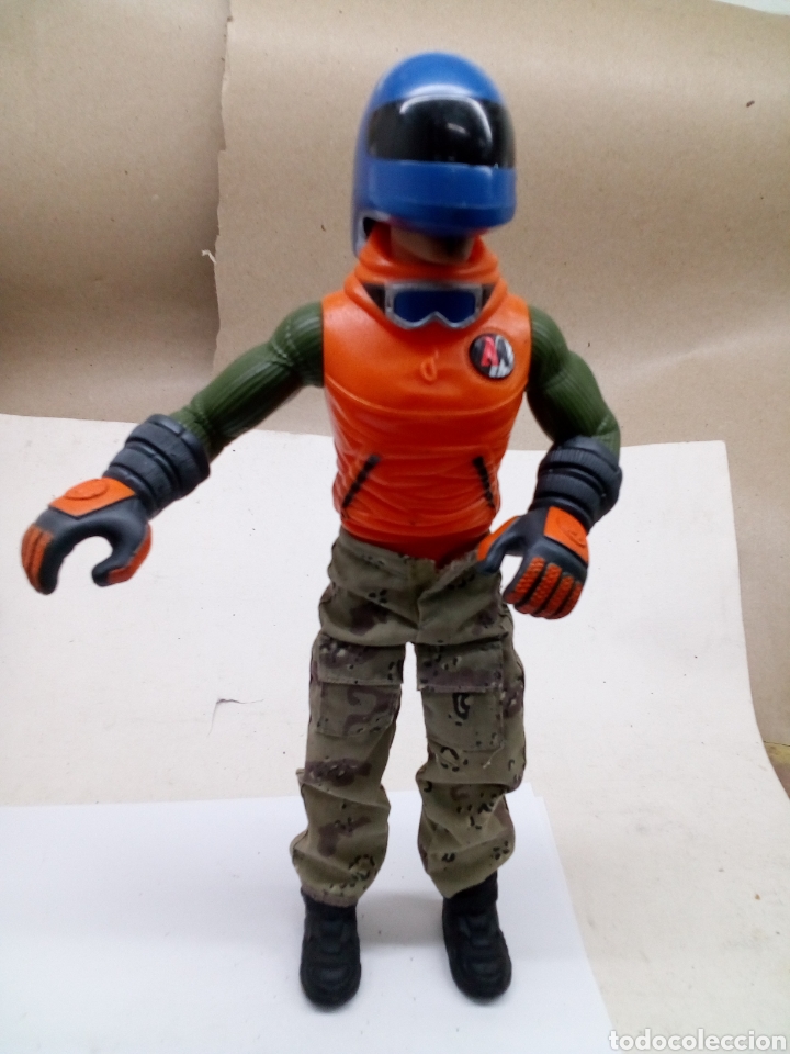 Figuras de a&ccedil;&atilde;o: Mu&ntilde;eco de accion articulado
