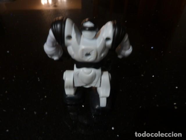 Figuras de acci&oacute;n: Robot Macdonalds 2007 - Foto 6