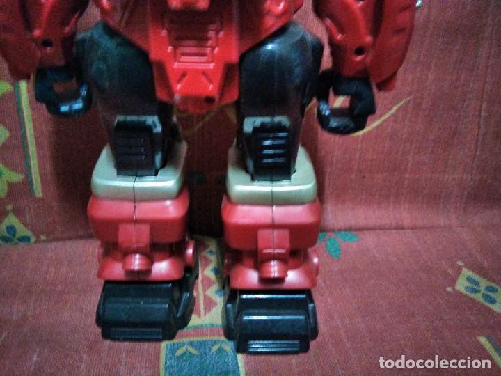 Figuras de acci&oacute;n: Robot articulado a pilas 33 cm. - Foto 8