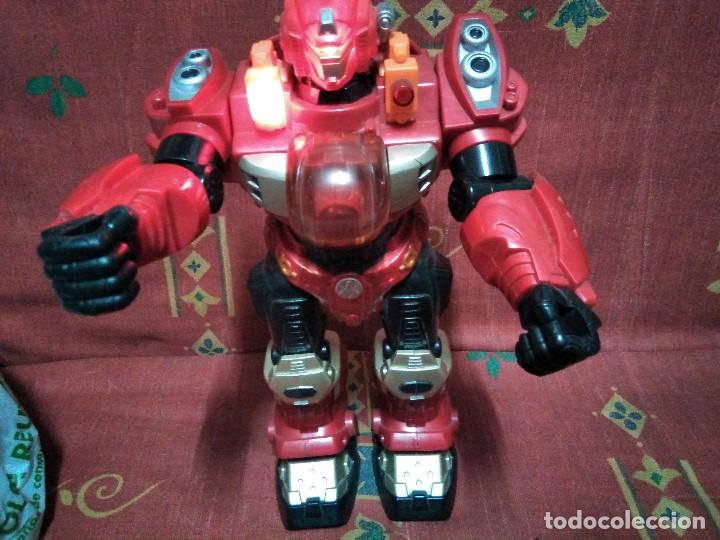 Figuras de acci&oacute;n: Robot articulado a pilas 33 cm. - Foto 10