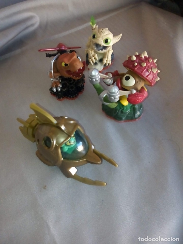 Figuras de acci&oacute;n: figuras skylanders lost islands y collection vault - Foto 4