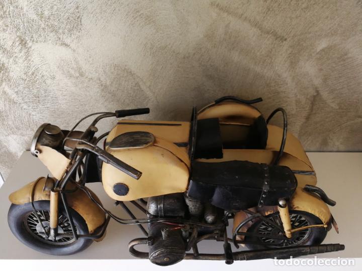 Figuras de acci&oacute;n: MOTO CON SIDECAR JAYLAND - Foto 2