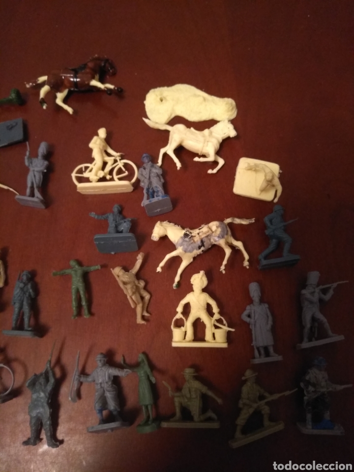 Figuras de acci&oacute;n: Mu&ntilde;ecos kiosko pl&aacute;stico a&ntilde;os 80 - Foto 3