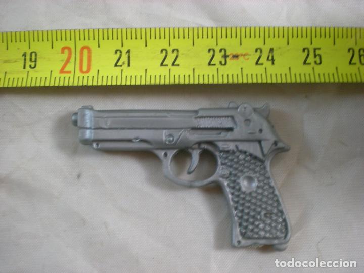 Figuras de acci&oacute;n: Pistola Geyperman? Dragon? - Foto 2