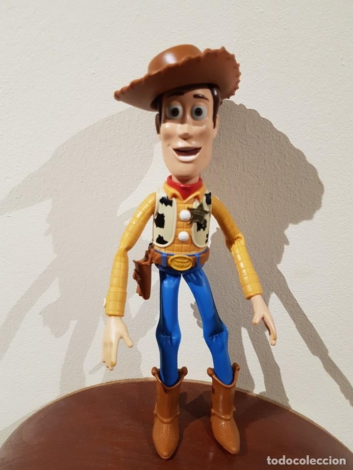 figura woody toy story