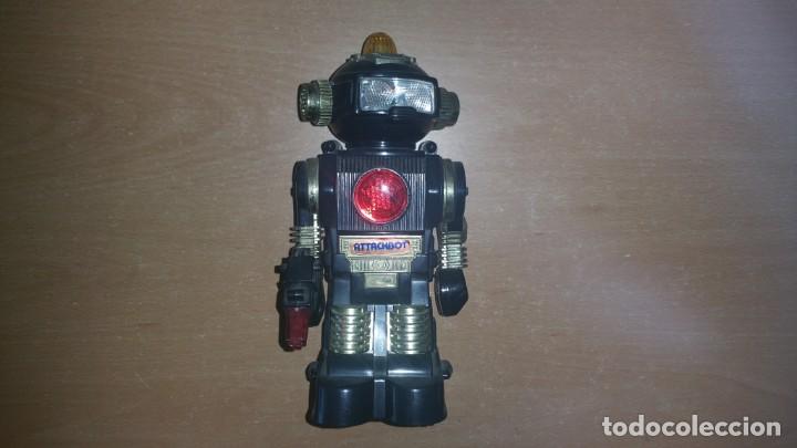 Actionfiguren: Robot Attackbot con luces y sonido Creative a&ntilde;o 1986 Taiwan