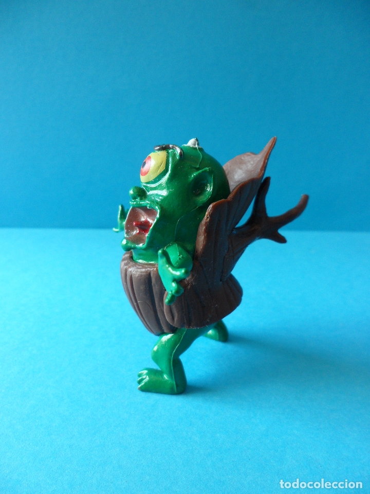 Figuras de acci&oacute;n: Figura de Cyclops Pup + Staks - Invizimals - Foto 7