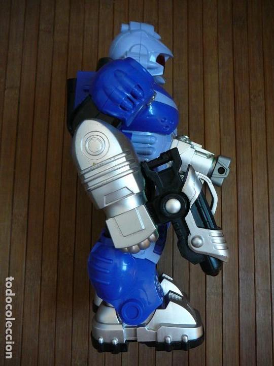 Figuras de acci&oacute;n: Robot a pilas. Probado, funciona. - Foto 7