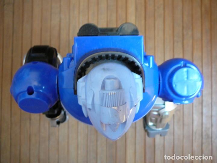 Figuras de acci&oacute;n: Robot a pilas. Probado, funciona. - Foto 10