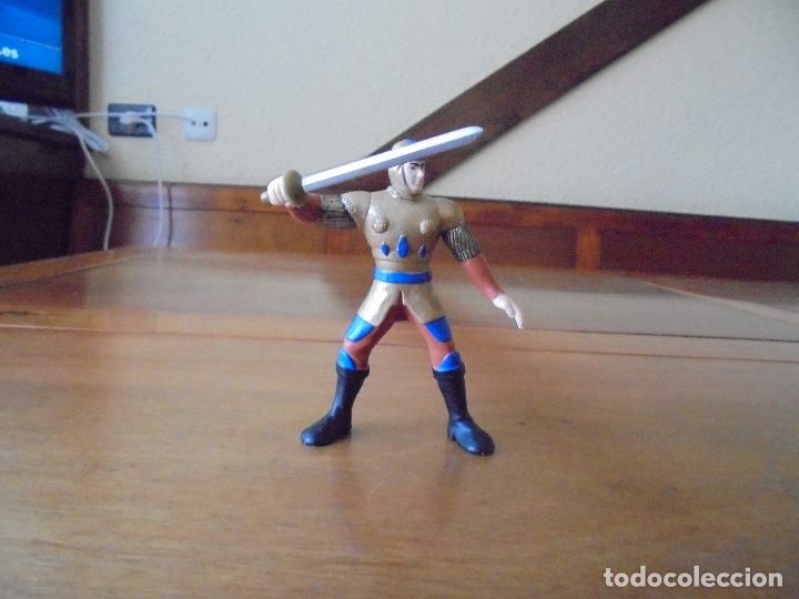 Figurines d'action: SOLDADO MEDIEVAL CON ESPADA