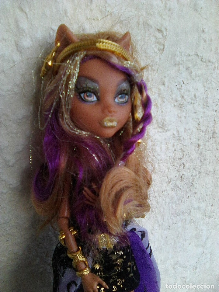 Figuras de acci&oacute;n: Monster High - Clawdeen Wolf en traje de noche con lentejuelas - preciosa