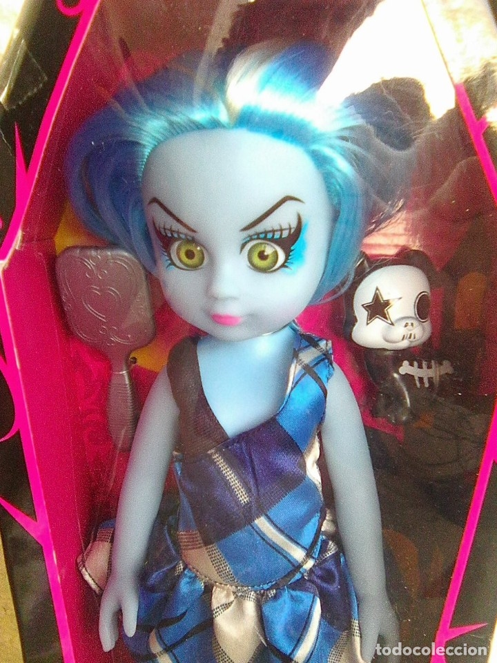 Figuras de acci&oacute;n: Monster High Like - Myztical Team - Preciosidad zombie en su caja ataud sin abrir - 34 cms
