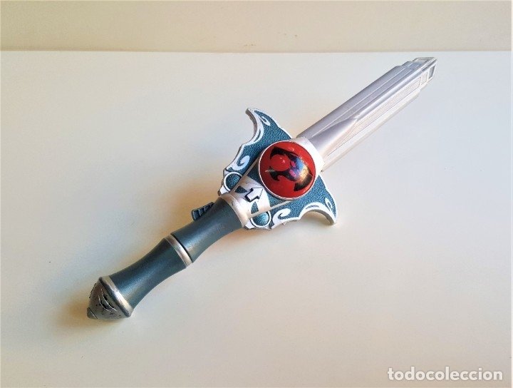 Los Thundercats Espada Del Augurio Leono 57 C Sold At Auction