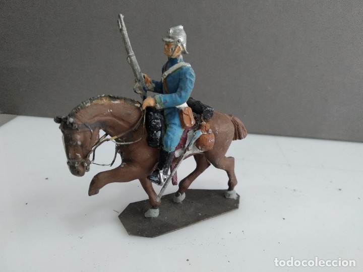 Figuras de acci&oacute;n: ANTIGUO SOLDADO DE PLOMO ALYMER O ALGUNA MARCA  A  CABALLO