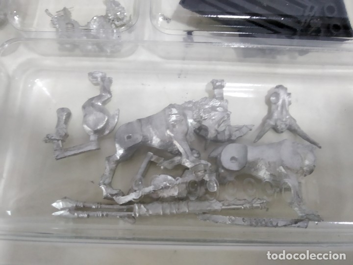 Figuras de acci&oacute;n: ANTIGUA CAJA DE FIGURITAS WARHAMMER - Foto 6