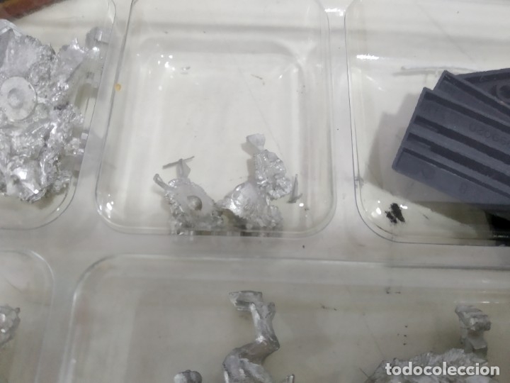Figuras de acci&oacute;n: ANTIGUA CAJA DE FIGURITAS WARHAMMER - Foto 7