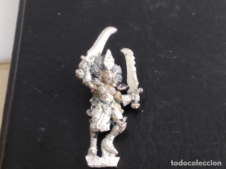 Figuras de acci&oacute;n: ANTIGUA FIGURITA WARHAMMER PLOMO - Foto 1