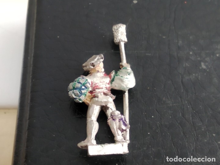 Figuras de acci&oacute;n: ANTIGUA FIGURITA WARHAMMER PLOMO - Foto 2
