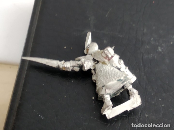 Figuras de acci&oacute;n: ANTIGUA FIGURITA WARHAMMER PLOMO - Foto 2