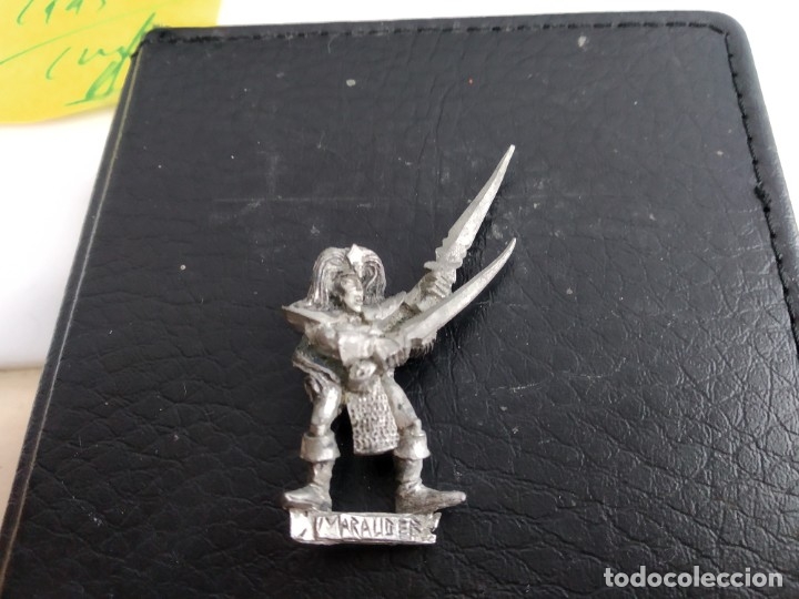 Figuras de acci&oacute;n: ANTIGUA FIGURITA WARHAMMER PLOMO - Foto 1
