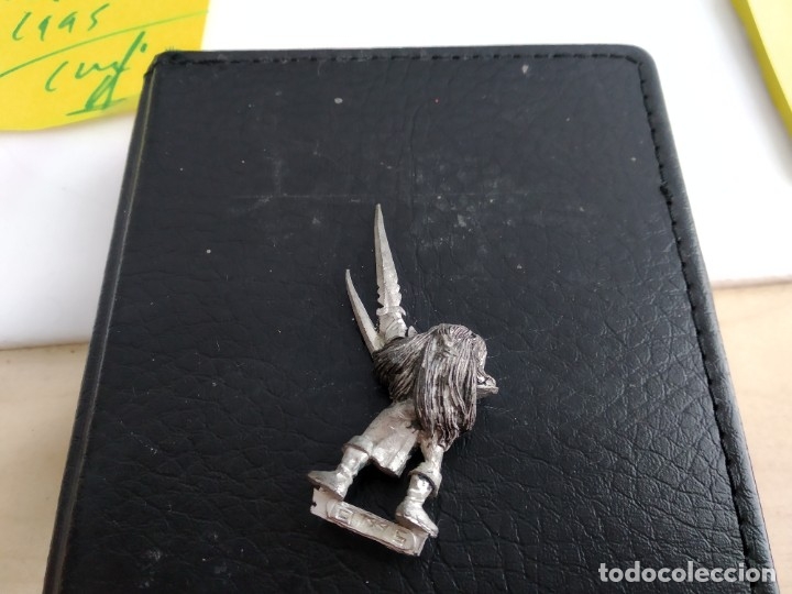 Figuras de acci&oacute;n: ANTIGUA FIGURITA WARHAMMER PLOMO - Foto 2