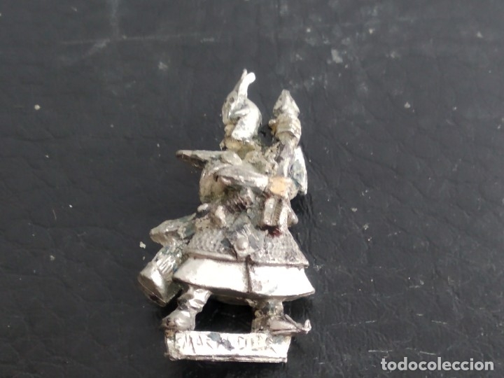 Figuras de acci&oacute;n: ANTIGUA FIGURITA WARHAMMER PLOMO - Foto 1