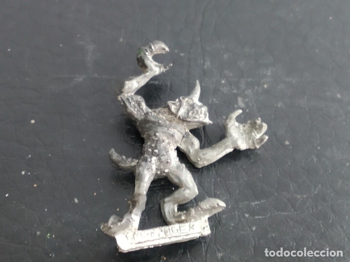 Figuras de acci&oacute;n: ANTIGUA FIGURITA WARHAMMER PLOMO - Foto 1