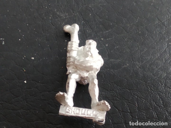 Figuras de acci&oacute;n: ANTIGUA FIGURITA WARHAMMER PLOMO - Foto 1