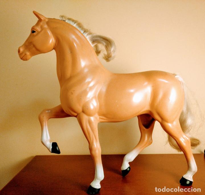 Figuras de acci&oacute;n: CABALLO PARA FIGURA de Acci&oacute;n - Foto 1
