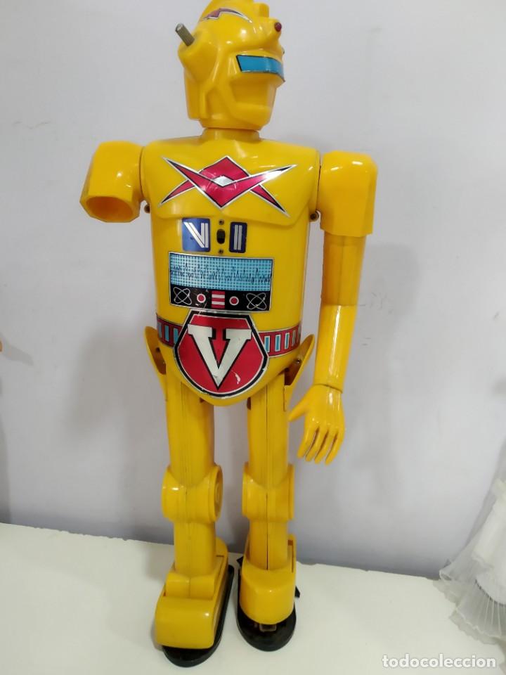 Actionfiguren: ANTIGUO ROBOT MUY GRANDE  MADE IN  REPUBLICA DE CHINA