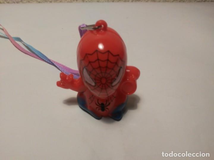 Figuras de acci&oacute;n: Colgante Spiderman con interruptor luz led - Foto 2