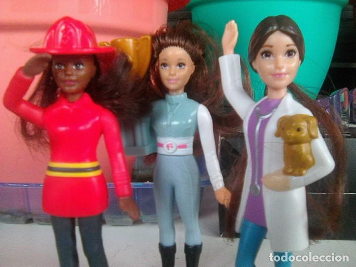 Actionfiguren: Barbie - Mcdonalds, 2019 - lote avanzado tres piezas - Bombera, veterinaria, y campeona de rally