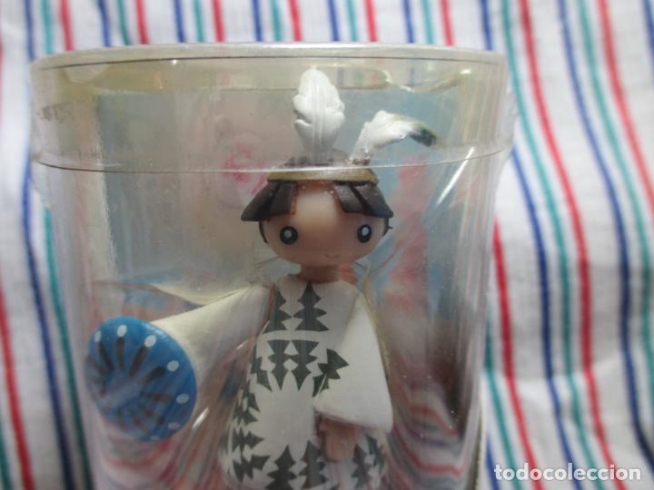 Actionfiguren: MENSAJEROS DE IG&Uuml;I, FAMILIA INDIA