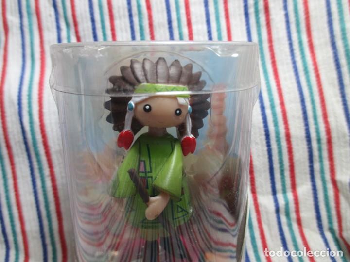 Actionfiguren: MENSAJEROS DE IG&Uuml;I, FAMILIA INDIA