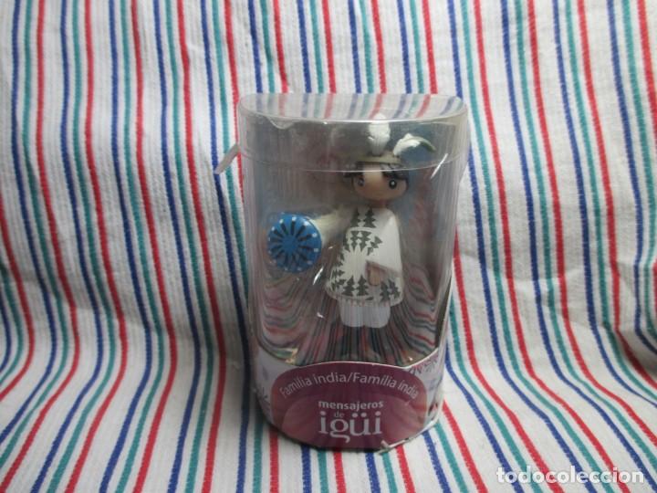 Figurines d'action: MENSAJEROS DE IG&Uuml;I, FAMILIA INDIA