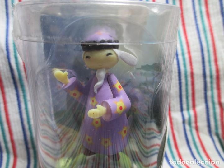 Figurines d'action: MENSAJEROS DE IG&Uuml;I, FAMILIA CHINA
