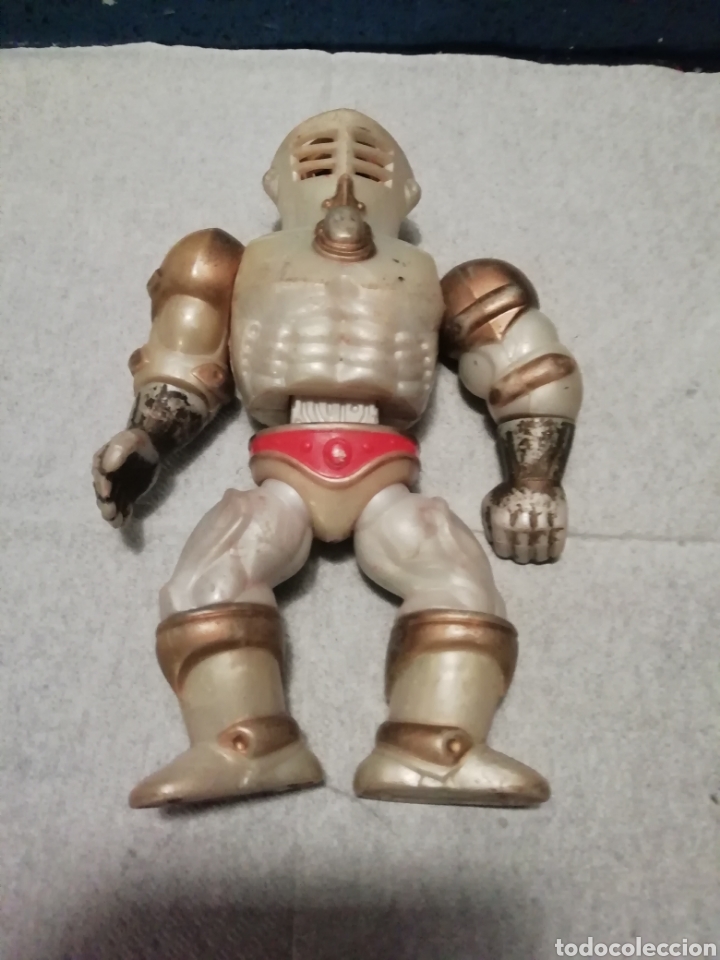 Actionfiguren: Robot mattel 1985 con yelmo