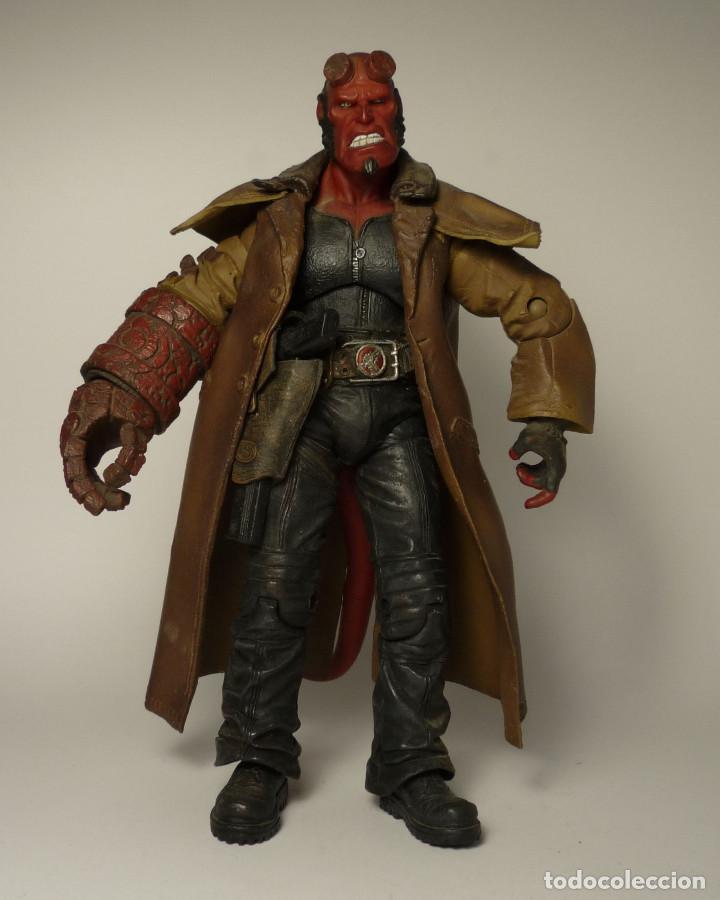 Figuras de acci&oacute;n: Figura articulada de Hellboy de unos 20cm - Foto 2
