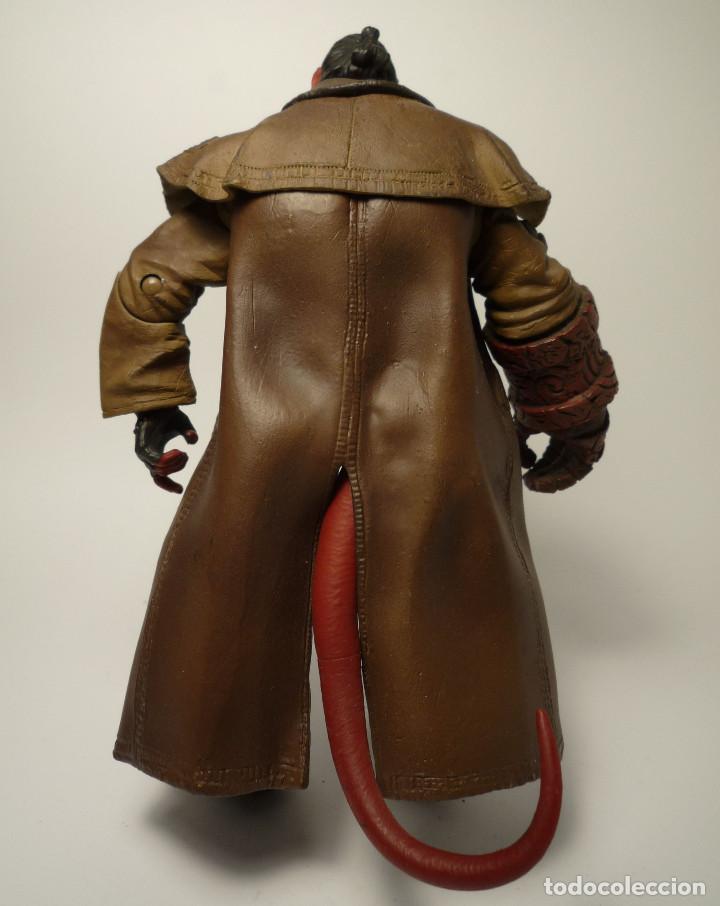 Figuras de acci&oacute;n: Figura articulada de Hellboy de unos 20cm - Foto 3