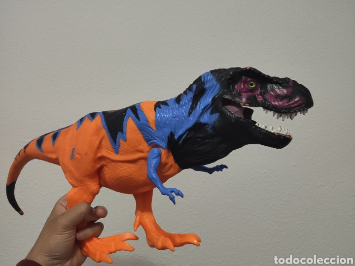 Figuras de a&ccedil;&atilde;o: Tiranosaurio Rex Efecto Caos