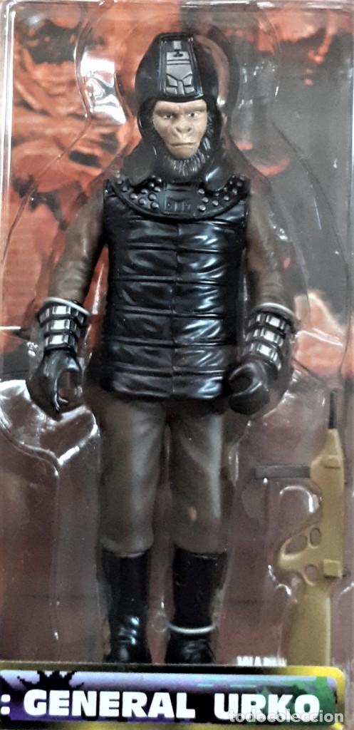 Figuras de acci&oacute;n: PS-03-2 PLANETA DE LOS SIMIOS.GENERAL URKO.MEDICOM. DESCATALOGADA.PLANET OF THE APES.