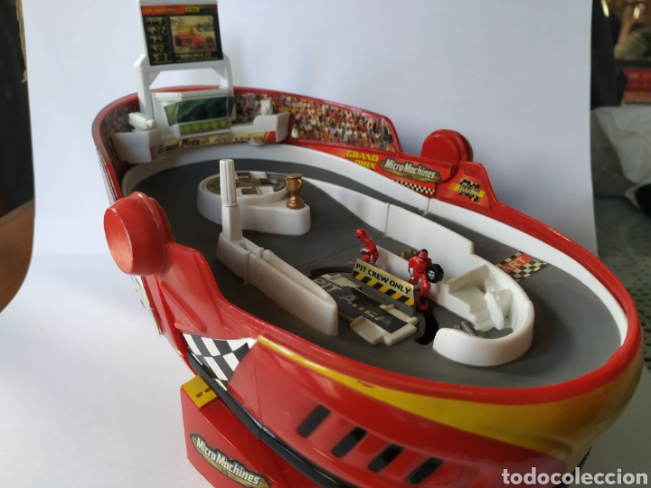 Figuras de acci&oacute;n: Micromachines casco piloto f&oacute;rmula 1 y 2 coches - Foto 3