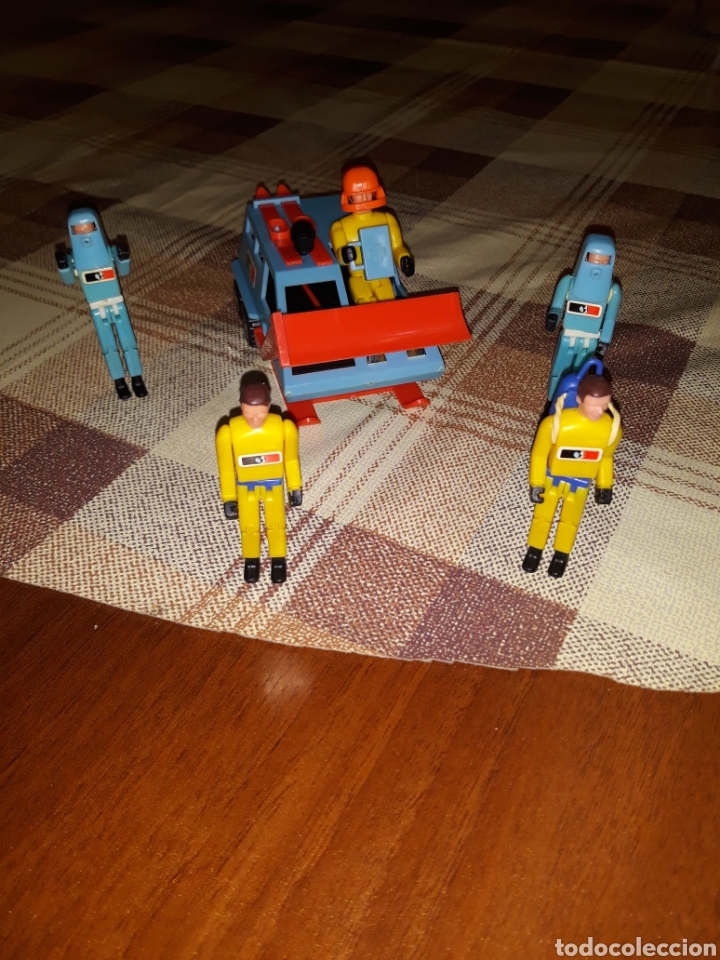 Figuras de acci&oacute;n: Mu&ntilde;ecos de matchbox. Patrulla rescate. - Foto 2