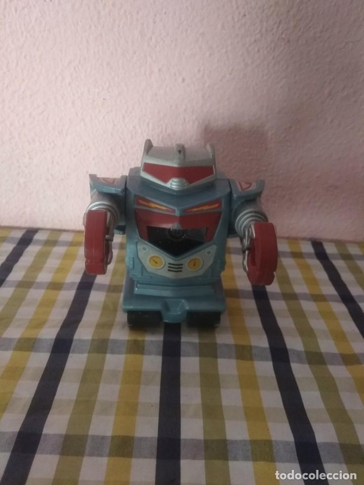 Figurines d'action: Robot antiguo
